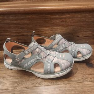 Dr Scholls Dry Fit Closed Toes Sandals Size 6.5